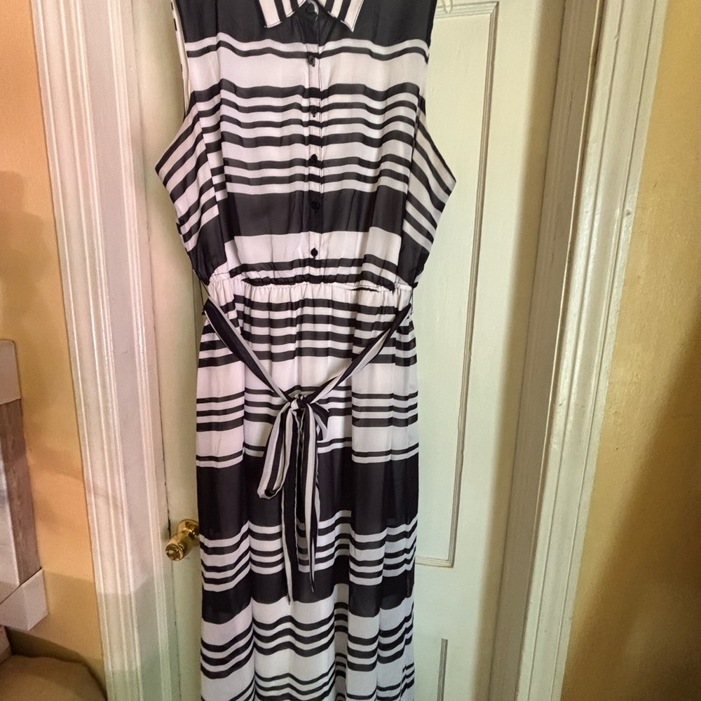 Striped Black and White Sleeveless Dress